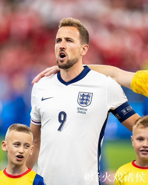 凯恩2025年代表俱乐部和英格兰队打入58球,创职 凯恩2025年代表俱乐部和英格兰队打入58球,创职