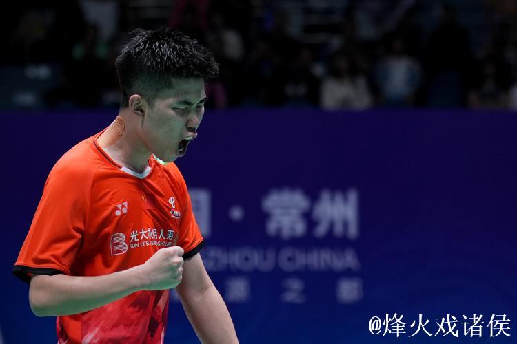 中国羽毛球大师赛：翁泓阳力克小波波夫挺进决赛